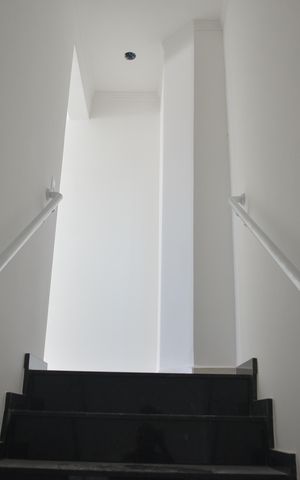 Apartamento à venda com 107m², 2 quartos e 2 vagasEscada