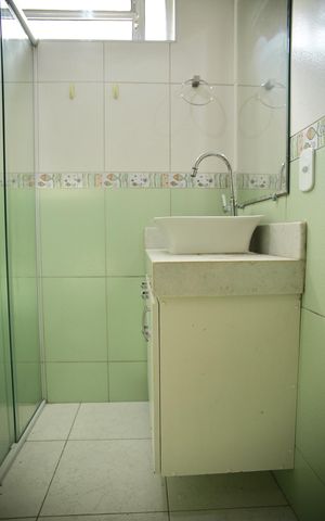 Apartamento para alugar com 55m², 2 quartos e 1 vagaBanheiro