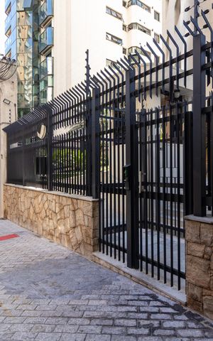 Apartamento à venda com 184m², 4 quartos e 3 vagasFachada e Portaria