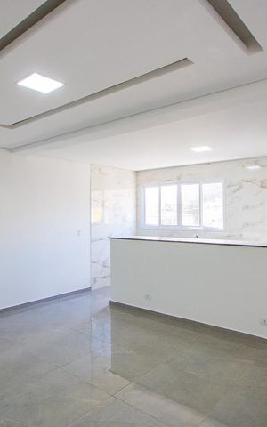 Casa à venda com 114m², 2 quartos e 3 vagas Casa à venda com 114m², 2 quartos e 3 vagasSala