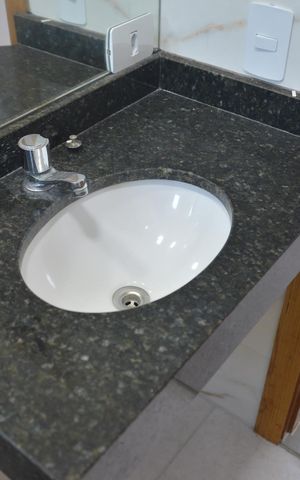 Casa à venda com 114m², 2 quartos e 3 vagasBanheiro da Suíte 2