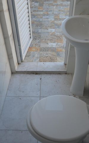 Casa à venda com 114m², 2 quartos e 3 vagasBanheiro de serviço