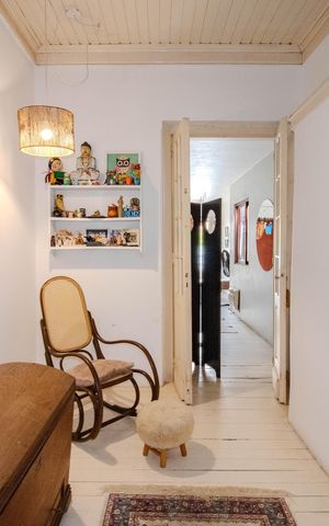 Casa à venda com 199m², 3 quartos e sem vaga Casa à venda com 199m², 3 quartos e sem vagaCorredor