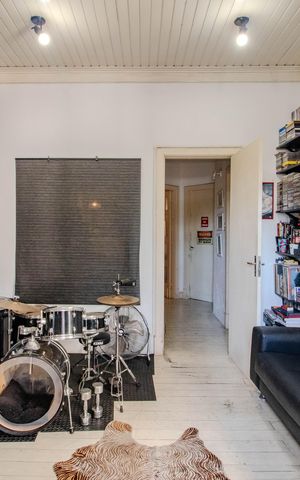 Casa à venda com 199m², 3 quartos e sem vaga Casa à venda com 199m², 3 quartos e sem vagaQuarto 2