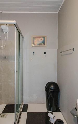 Casa à venda com 199m², 3 quartos e sem vaga Casa à venda com 199m², 3 quartos e sem vagaBanheiro Social