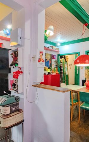 Casa à venda com 199m², 3 quartos e sem vaga Casa à venda com 199m², 3 quartos e sem vagaSala