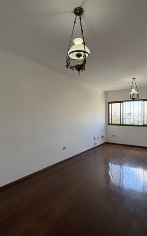 Apartamento à venda com 122m², 4 quartos e 1 vaga Apartamento à venda com 122m², 4 quartos e 1 vagaSala