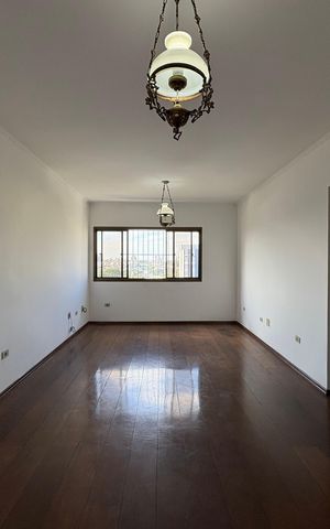 Apartamento à venda com 122m², 4 quartos e 1 vaga Apartamento à venda com 122m², 4 quartos e 1 vagaSala