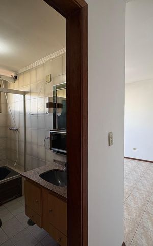 Apartamento à venda com 122m², 4 quartos e 1 vaga Apartamento à venda com 122m², 4 quartos e 1 vagaSuite
