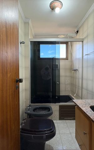Apartamento à venda com 122m², 4 quartos e 1 vaga Apartamento à venda com 122m², 4 quartos e 1 vagaBanheiro da Suíte