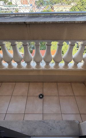 Apartamento à venda com 122m², 4 quartos e 1 vaga Apartamento à venda com 122m², 4 quartos e 1 vagaSacada da Suíte