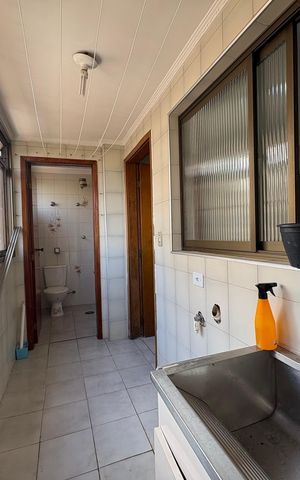 Apartamento à venda com 122m², 4 quartos e 1 vaga Apartamento à venda com 122m², 4 quartos e 1 vagaLavanderia