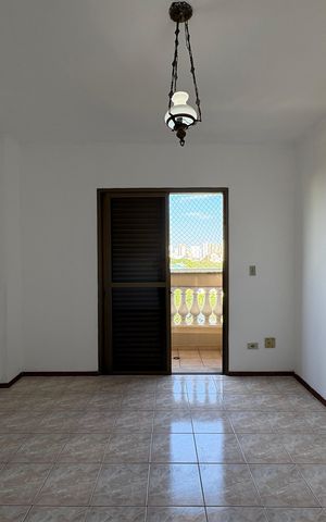 Apartamento à venda com 122m², 4 quartos e 1 vaga Apartamento à venda com 122m², 4 quartos e 1 vagaSuíte