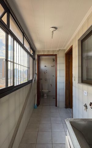 Apartamento à venda com 122m², 4 quartos e 1 vaga Apartamento à venda com 122m², 4 quartos e 1 vagaLavanderia