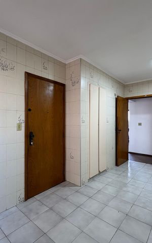 Apartamento à venda com 122m², 4 quartos e 1 vaga Apartamento à venda com 122m², 4 quartos e 1 vagaCozinha