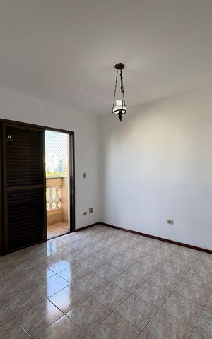 Apartamento à venda com 122m², 4 quartos e 1 vaga Apartamento à venda com 122m², 4 quartos e 1 vagaSuíte