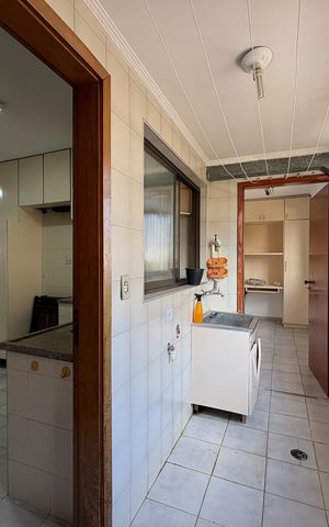 Apartamento à venda com 122m², 4 quartos e 1 vaga Apartamento à venda com 122m², 4 quartos e 1 vagaLavanderia