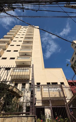 Apartamento à venda com 122m², 4 quartos e 1 vaga Apartamento à venda com 122m², 4 quartos e 1 vagaFachada