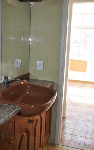 Apartamento à venda com 61m², 2 quartos e 1 vagaBanheiro Social