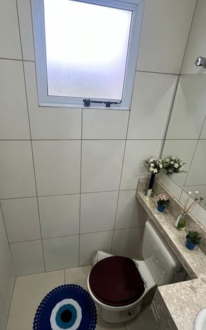 Casa de condomínio à venda com 120m², 3 quartos e 2 vagasLavabo
