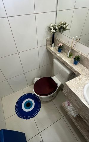 Casa de condomínio à venda com 120m², 3 quartos e 2 vagasLavabo