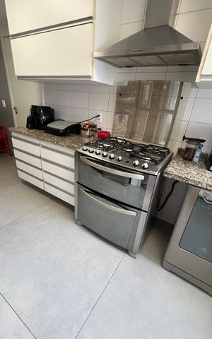 Apartamento à venda com 220m², 4 quartos e 4 vagas