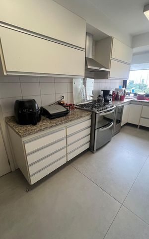 Apartamento à venda com 220m², 4 quartos e 4 vagas