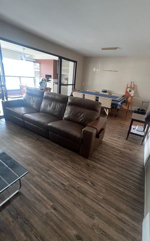 Apartamento à venda com 220m², 4 quartos e 4 vagas