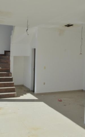 Casa de condomínio à venda com 198m², 3 quartos e 5 vagas Casa de condomínio à venda com 198m², 3 quartos e 5 vagasÁrea comum