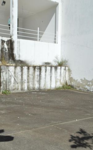 Casa de condomínio à venda com 198m², 3 quartos e 5 vagas Casa de condomínio à venda com 198m², 3 quartos e 5 vagasQuintal