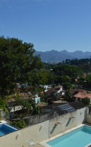 Casa de condomínio à venda com 198m², 3 quartos e 5 vagas Casa de condomínio à venda com 198m², 3 quartos e 5 vagasViata da Varanda