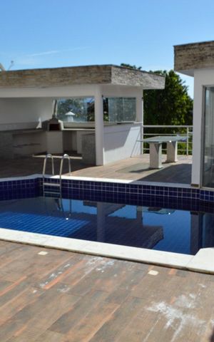 Casa de condomínio à venda com 198m², 3 quartos e 5 vagas Casa de condomínio à venda com 198m², 3 quartos e 5 vagasÁrea comum