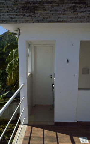 Casa de condomínio à venda com 198m², 3 quartos e 5 vagas Casa de condomínio à venda com 198m², 3 quartos e 5 vagasBanheiro da Área Gourmet