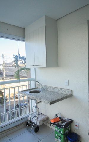 Apartamento à venda com 70m², 3 quartos e 1 vaga Apartamento à venda com 70m², 3 quartos e 1 vagaVaranda