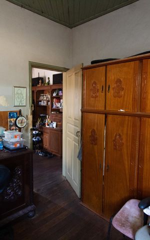 Casa à venda com 550m², 3 quartos e 5 vagas Casa à venda com 550m², 3 quartos e 5 vagasQUARTO 2