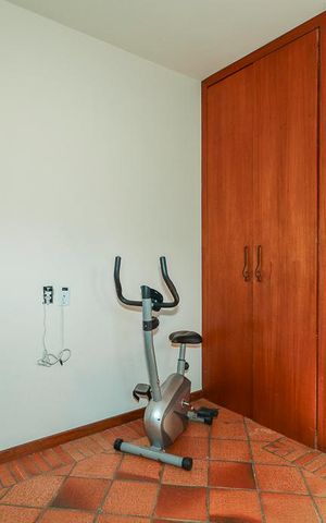 Apartamento à venda com 239m², 3 quartos e 2 vagasQuarto 2