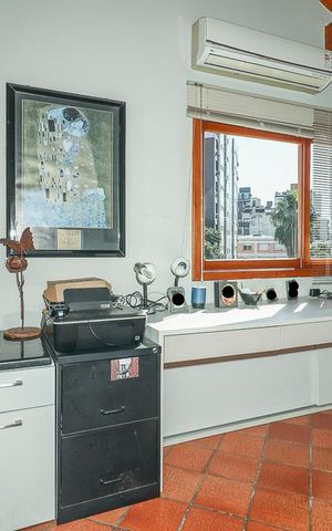 Apartamento à venda com 239m², 3 quartos e 2 vagasEscritório