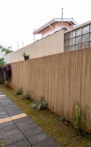 Casa à venda com 256m², 3 quartos e 4 vagasÁrea comum