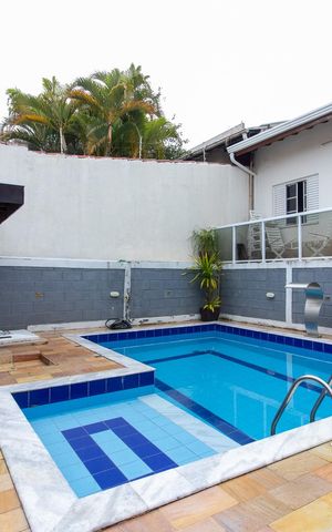 Casa à venda com 256m², 3 quartos e 4 vagasÁrea comum