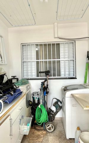 Casa à venda com 120m², 2 quartos e 1 vagaÁrea de Serviço