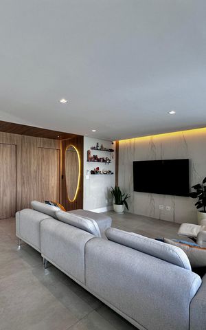 Apartamento à venda com 141m², 3 quartos e 2 vagas Apartamento à venda com 141m², 3 quartos e 2 vagasSala