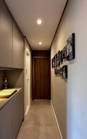 Apartamento à venda com 141m², 3 quartos e 2 vagas Apartamento à venda com 141m², 3 quartos e 2 vagasCorredor Suítes