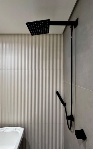 Apartamento à venda com 141m², 3 quartos e 2 vagas Apartamento à venda com 141m², 3 quartos e 2 vagasBanheiro Suíte 1