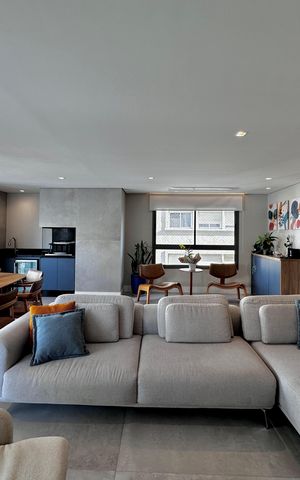 Apartamento à venda com 141m², 3 quartos e 2 vagas Apartamento à venda com 141m², 3 quartos e 2 vagasSala