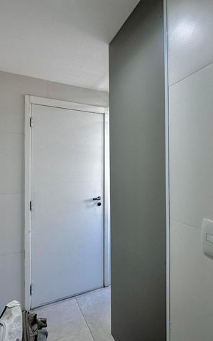 Apartamento à venda com 141m², 3 quartos e 2 vagas Apartamento à venda com 141m², 3 quartos e 2 vagasÁrea de Serviço