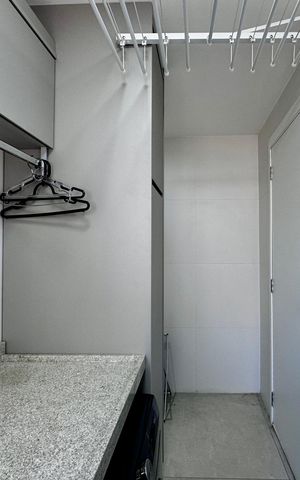 Apartamento à venda com 141m², 3 quartos e 2 vagas Apartamento à venda com 141m², 3 quartos e 2 vagasÁrea de Serviço