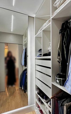 Apartamento à venda com 141m², 3 quartos e 2 vagas Apartamento à venda com 141m², 3 quartos e 2 vagasCloset Suíte 1