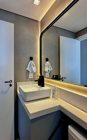 Apartamento à venda com 141m², 3 quartos e 2 vagas Apartamento à venda com 141m², 3 quartos e 2 vagasBanheiro Suíte 2
