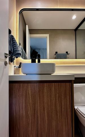 Apartamento à venda com 141m², 3 quartos e 2 vagas Apartamento à venda com 141m², 3 quartos e 2 vagasBanheiro Suíte 1