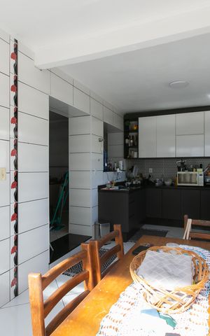 Casa à venda com 450m², 3 quartos e 3 vagas Casa à venda com 450m², 3 quartos e 3 vagasCozinha